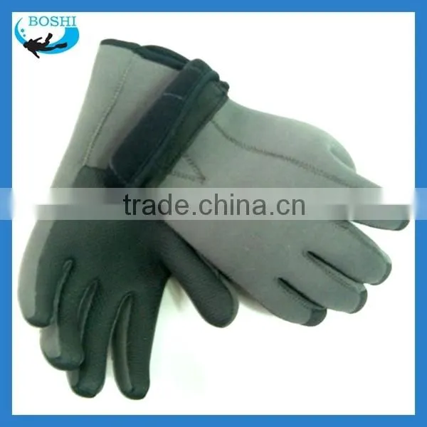 stretchy 3MM neoprene swimming glove