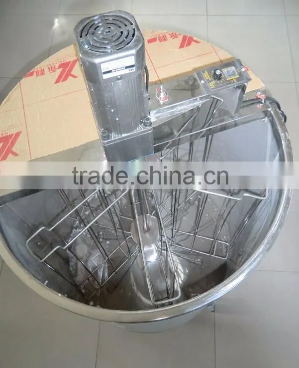 Automatic turn over honeycomb honey extracting machine