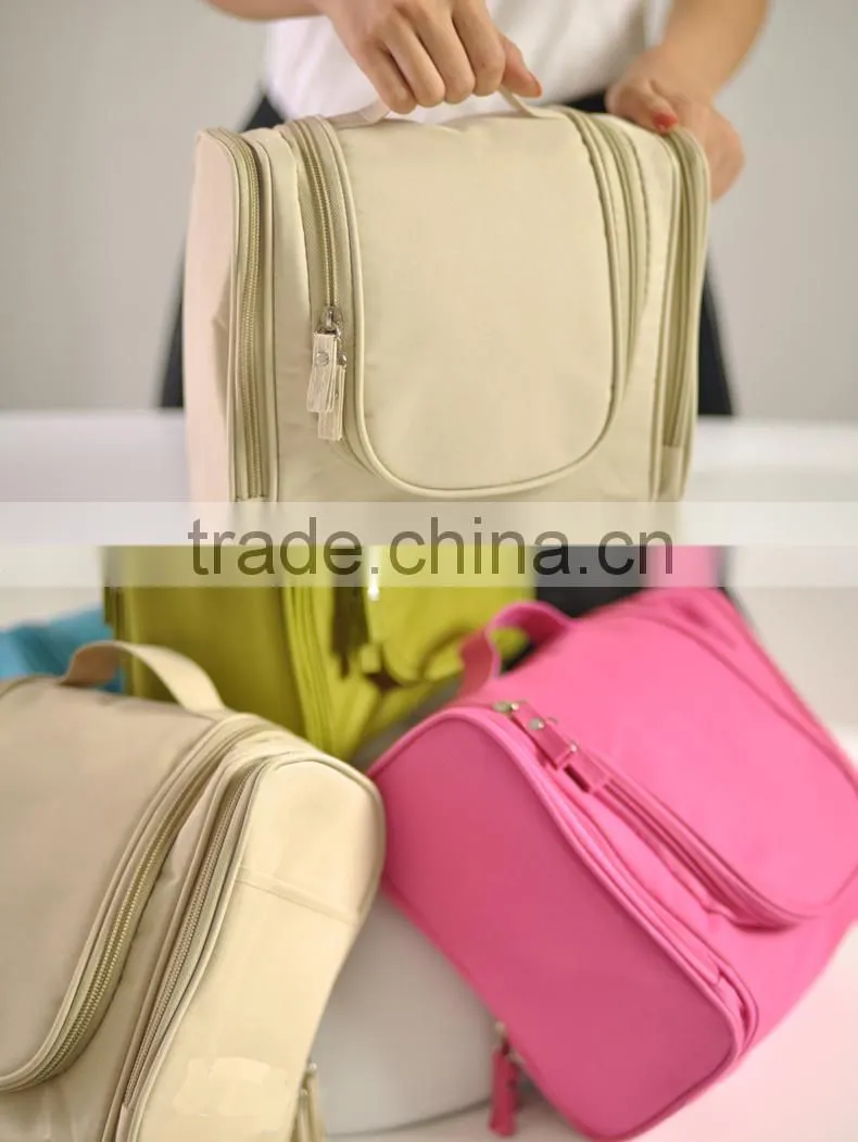 Promotion fashion travel cosmetic bag, wholesale hanging makeup bag