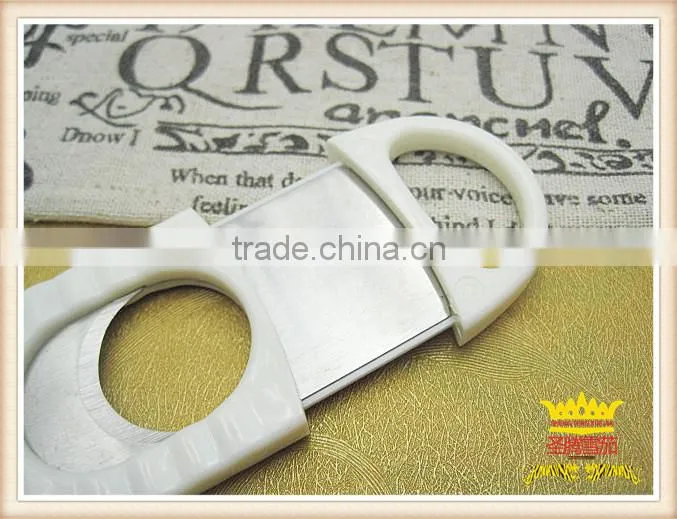 Plastic cigar cutter, cigar scissors