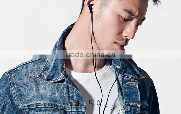 Original Xiaomi Piston Colorful Starter Edition Earphone in-ear / 3.5mm Headphone Jack Support Volume Control