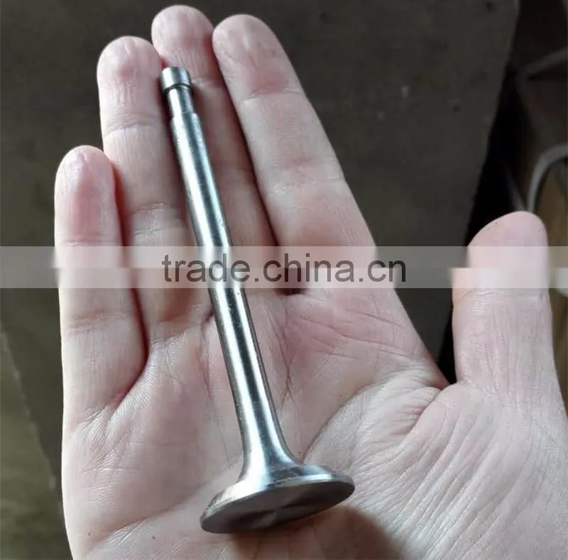 Intake and exhaust valves for single cylinder tractor engine