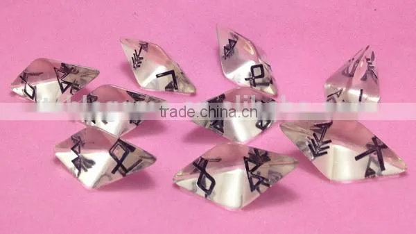High quality polyhedral dice with mixing colour effect