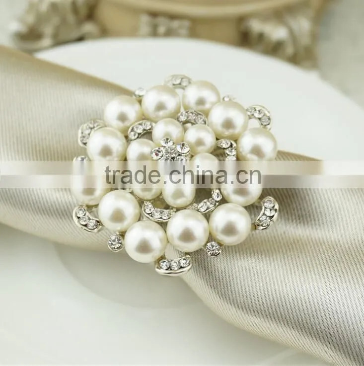 New Diamond pearl Napkin Ring Serviette Holder Wedding Banquet Dinner Decor Favor
