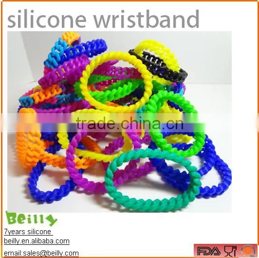 custom debossed embossed silk print ink-filled colourful silicone wristbadn bracelet