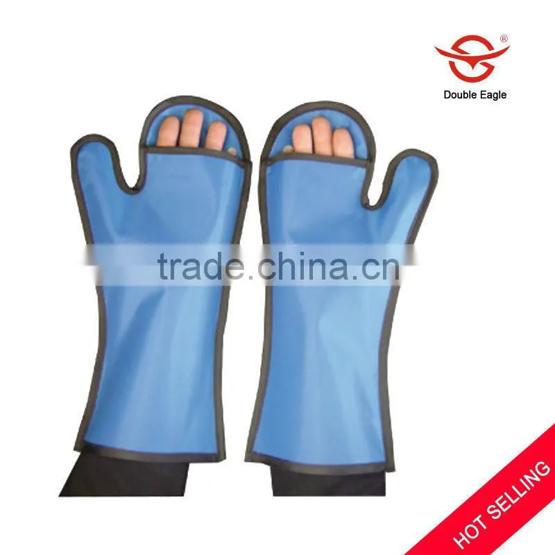Veterinary medical radiation protection gloves