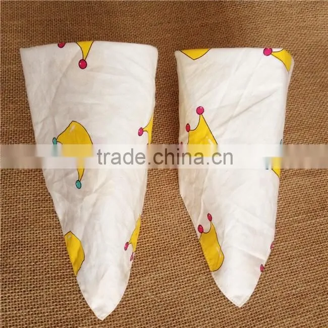 Wholesale Cotton Plush Triangle Baby Bib / Plush 100% Cotton Triangle Baby Bibs