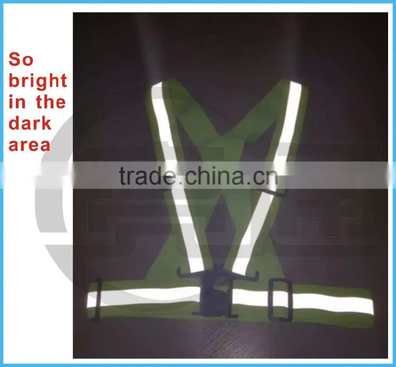Hi Vis Reflective Safety Vests for Roadway Safety