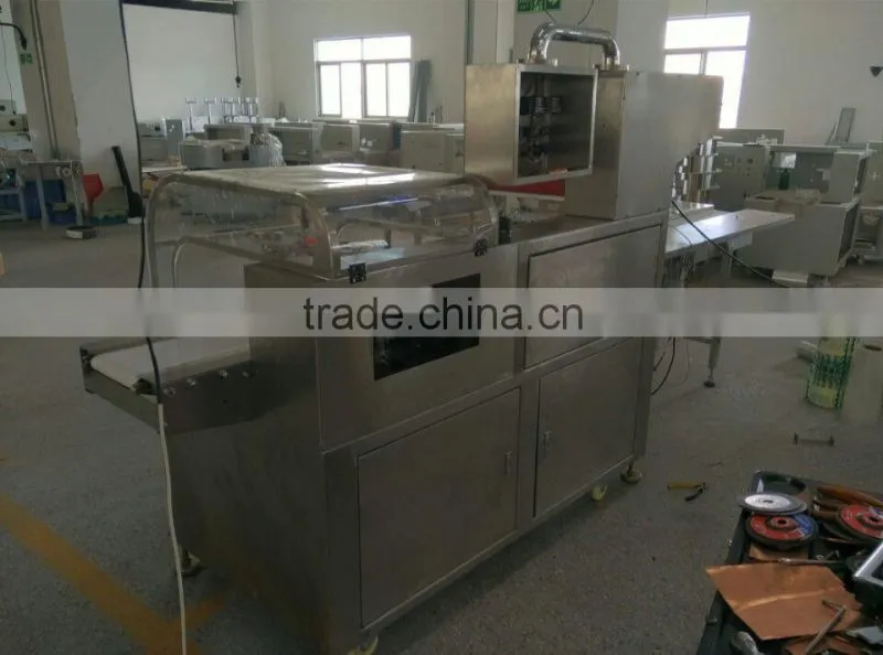 Automatic packing machine inflated snacks food packing machine