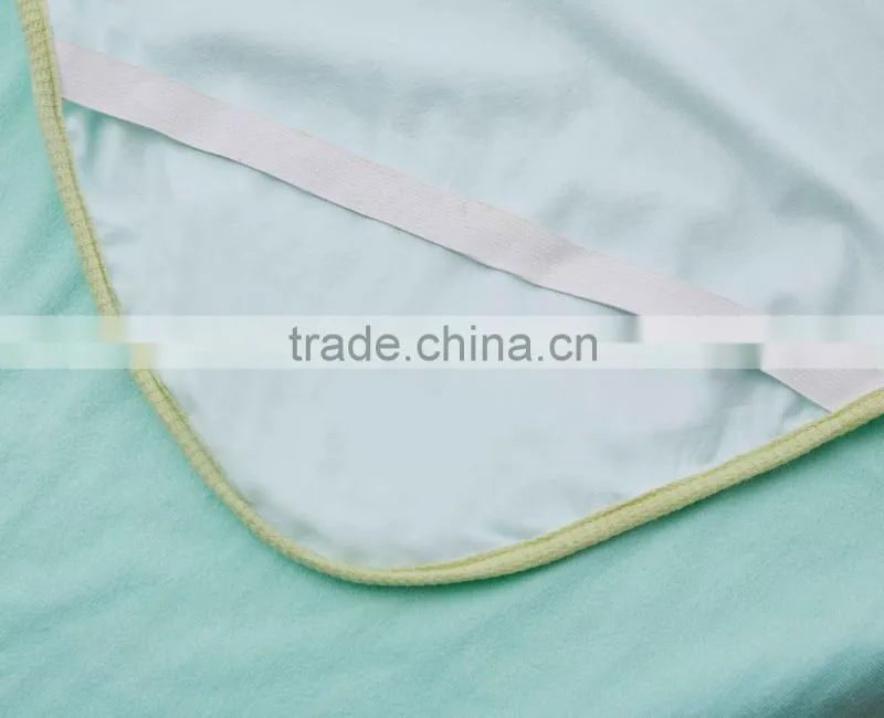Apple Green Waterproof Queen Size Age Group Cotton Sheet