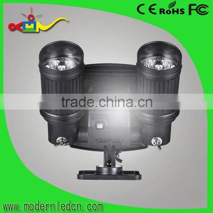 good price double heads sensor up and down solar wall light