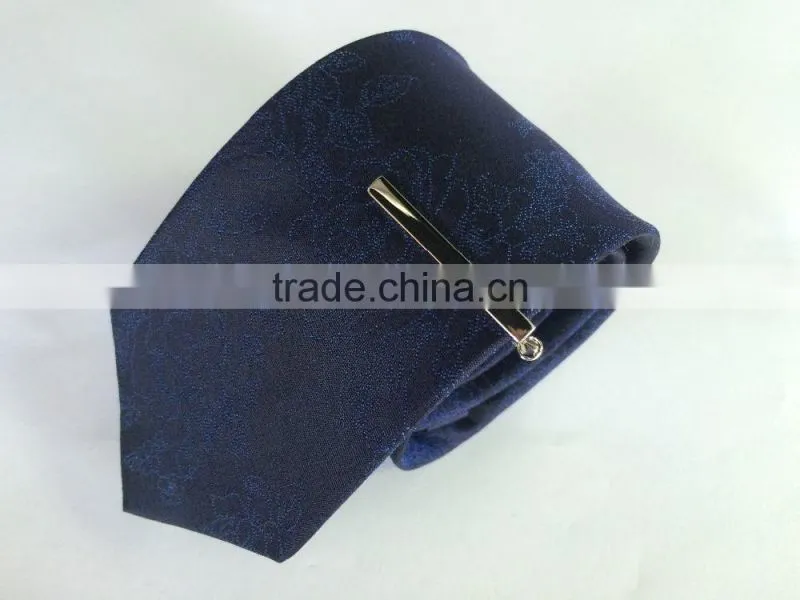 Men's blue/black 100% silk tie with flower design