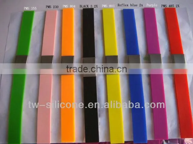 Custom silicon bracelet with engraved id plate sports bracelet