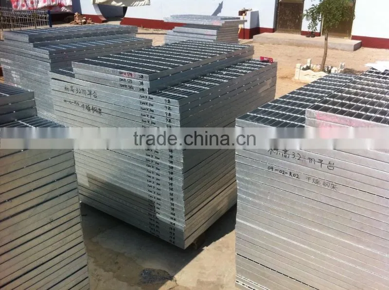 low price hot saleTop Quality 25X5 Hot Dip Galvanized Serrated Steel Bar Grating ( Really Factory )