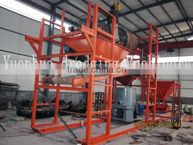 Gold dredger with high efficiency concentrator