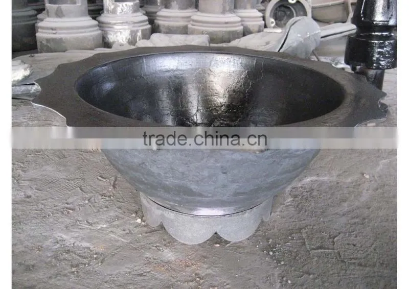 Trade Assurance Cast Iron Urn, Antique Vase, Antique Flower Pot