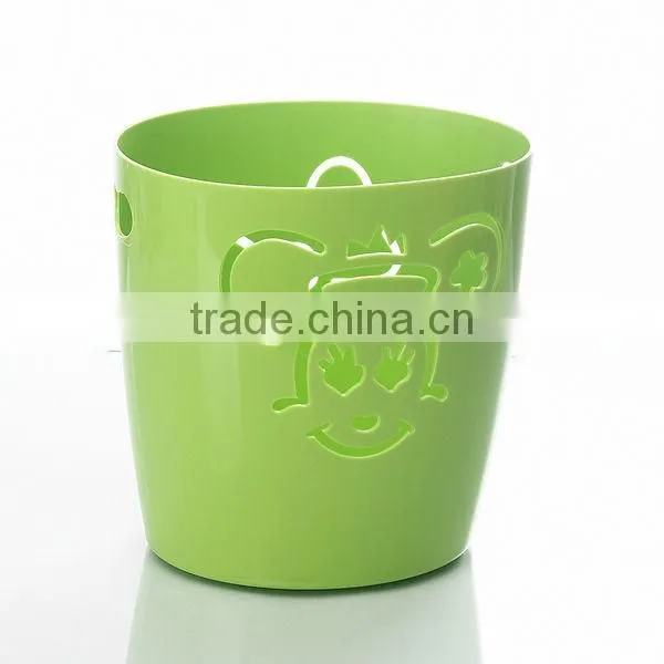 Mini Mickey desktop trash can