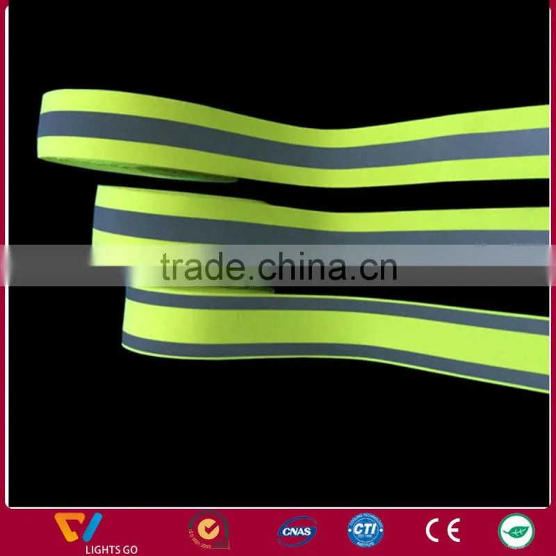 fashionable glow in the dark pvc reflective slap wristband
