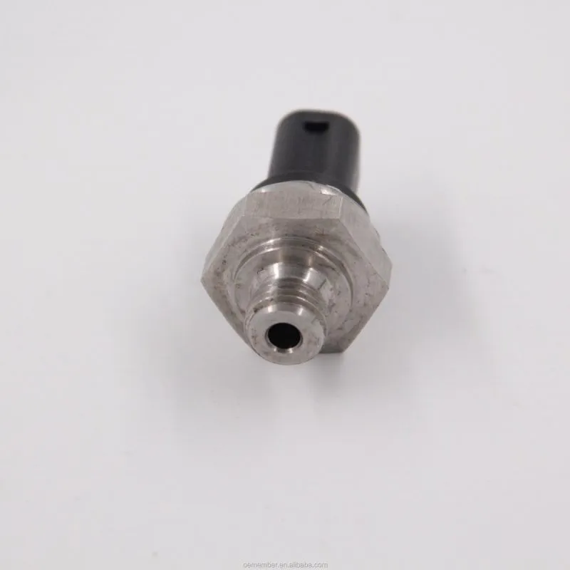 Heavy Duty European Truck Auto Spare Parts Oem 6519060200 Oil Pressure Sensor For MB