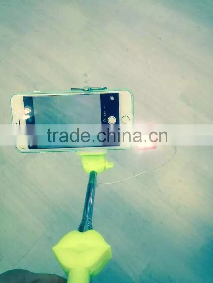 Wholesale Smartphone Accessories Smartphone Selfie Stick LED Flash Light Night