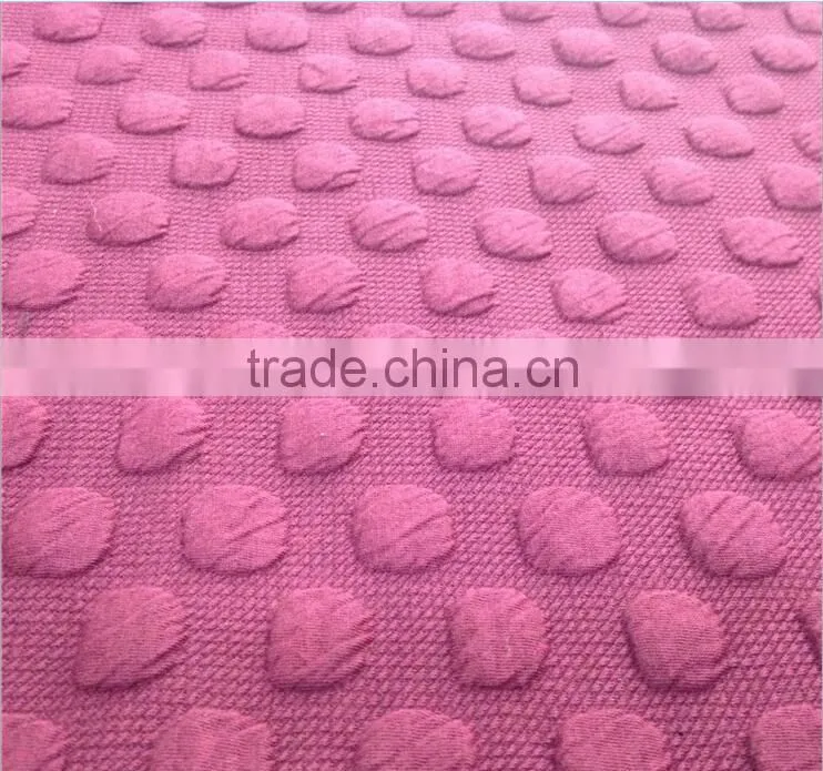 Quilted dot jacquard air layer fabric