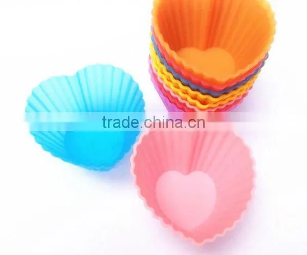 2012 hot selling silicone heart shape cake mould