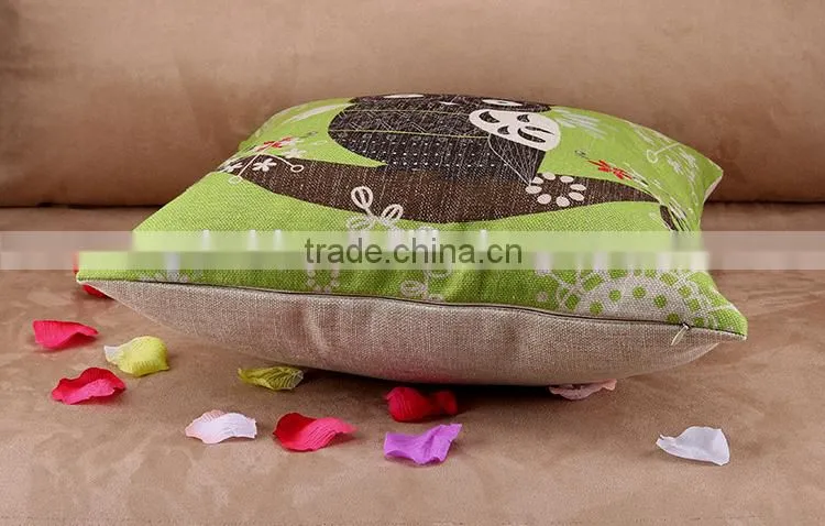 2015 Color cartoon A spoof Big eye owl series cotton and linen hold pillow household decorative cushion cover