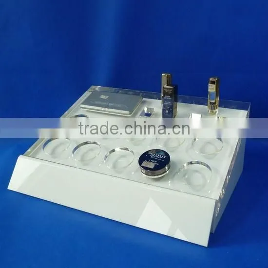 New design custom desktop acrylic cosmetic display stand