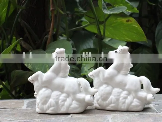 ceramic white horse salt & pepper shaker set