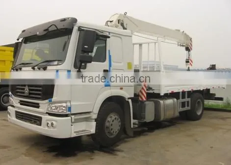 SINOTRUK HOWO 4X2 3 TON TRUCK CRANE FOR SALE