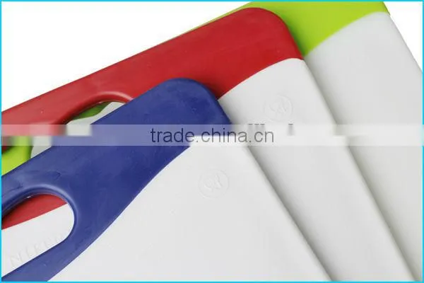 Non-slip Antibacterial Kitchen Plastic Cutting Chopping Board