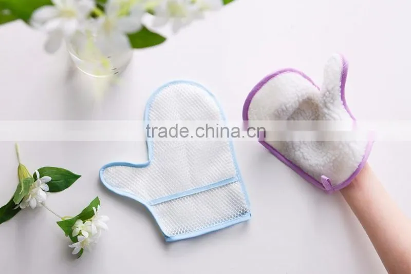 Dust clean gloves