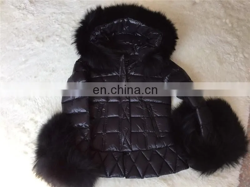 2016 Hot Selling Popular Jacket Latest Design Women Coat Down Jacket for Winters