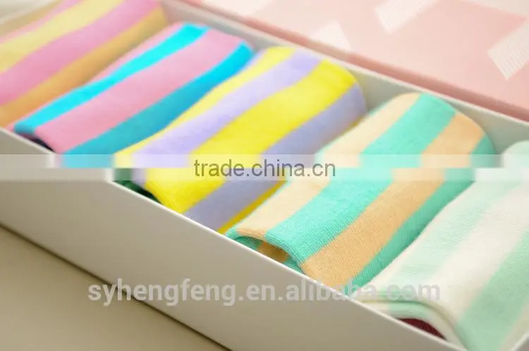 Cheap custom design cotton women floor/room sock manufacturer