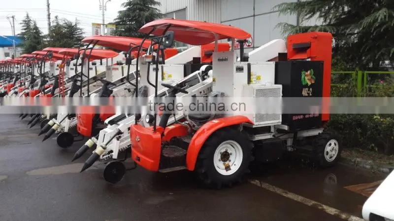 wheel type self procelling peanuts combined harvester machine
