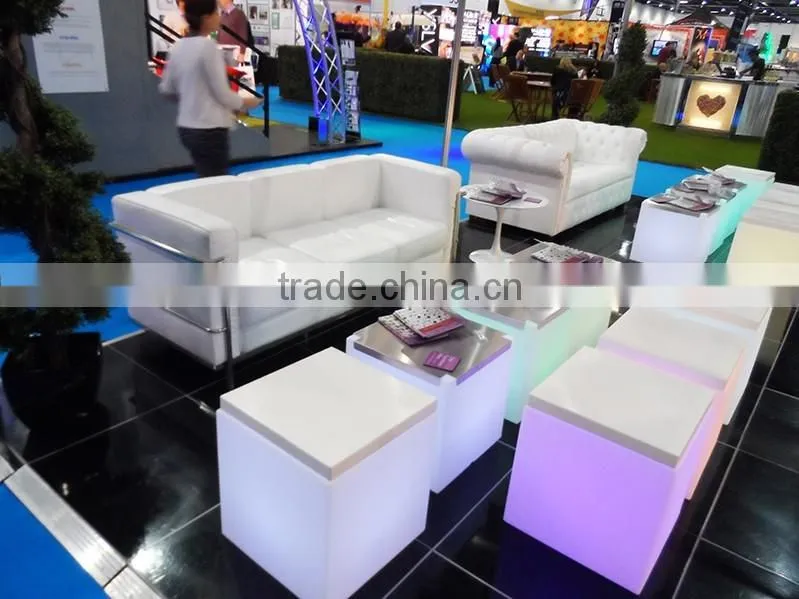 RGB illuminated LED light cube / rechargable outdoor and indoor LED cube seat with cushion
