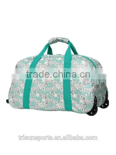 ladies carry on trendy rolling duffel bags for traveling