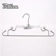 Wholesale fashion simple style Wire Hanger metal hooks for clothes hanger