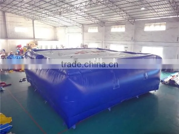 Blue and black color inflatable air bag/ inflatable stunt jump bag with high quality