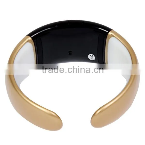 hot vibrate bluetooth braceletfor iphone
