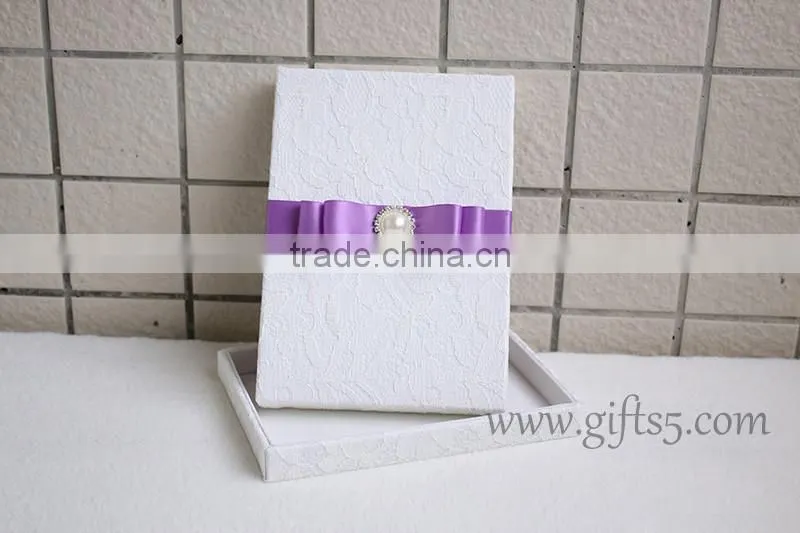 Customized white silk Wedding Invitation Boxes Wholesale