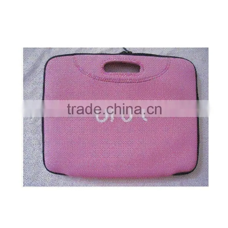 recycled neoprene laptop sleeve
