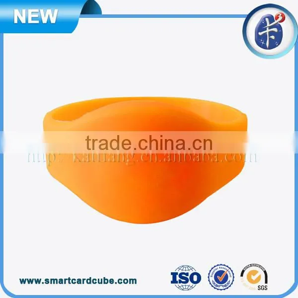 smart rfid/nfc silicone wristband waterproof with customized printing