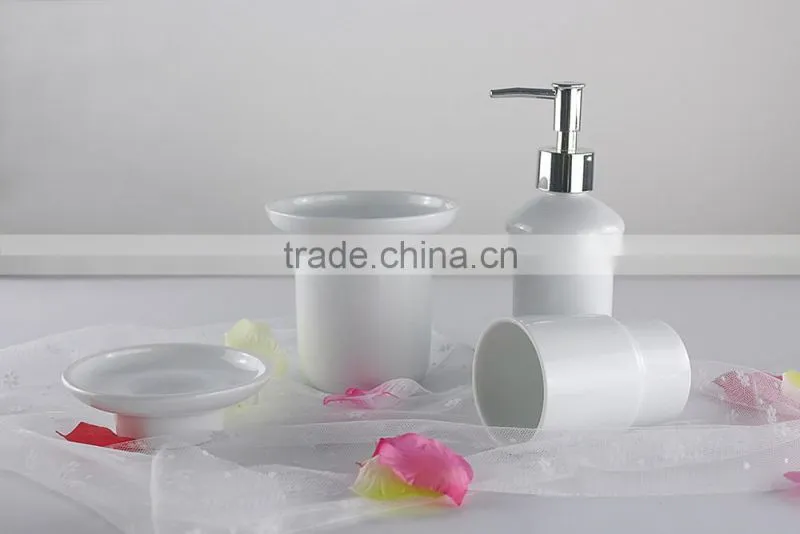 China factory wholesale custom ceramic porcelain white bathroom accessory set for shower use