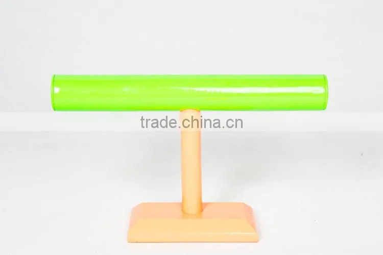 zhejiang manufacturer Fashion t shape wood jewelry display for bracelet