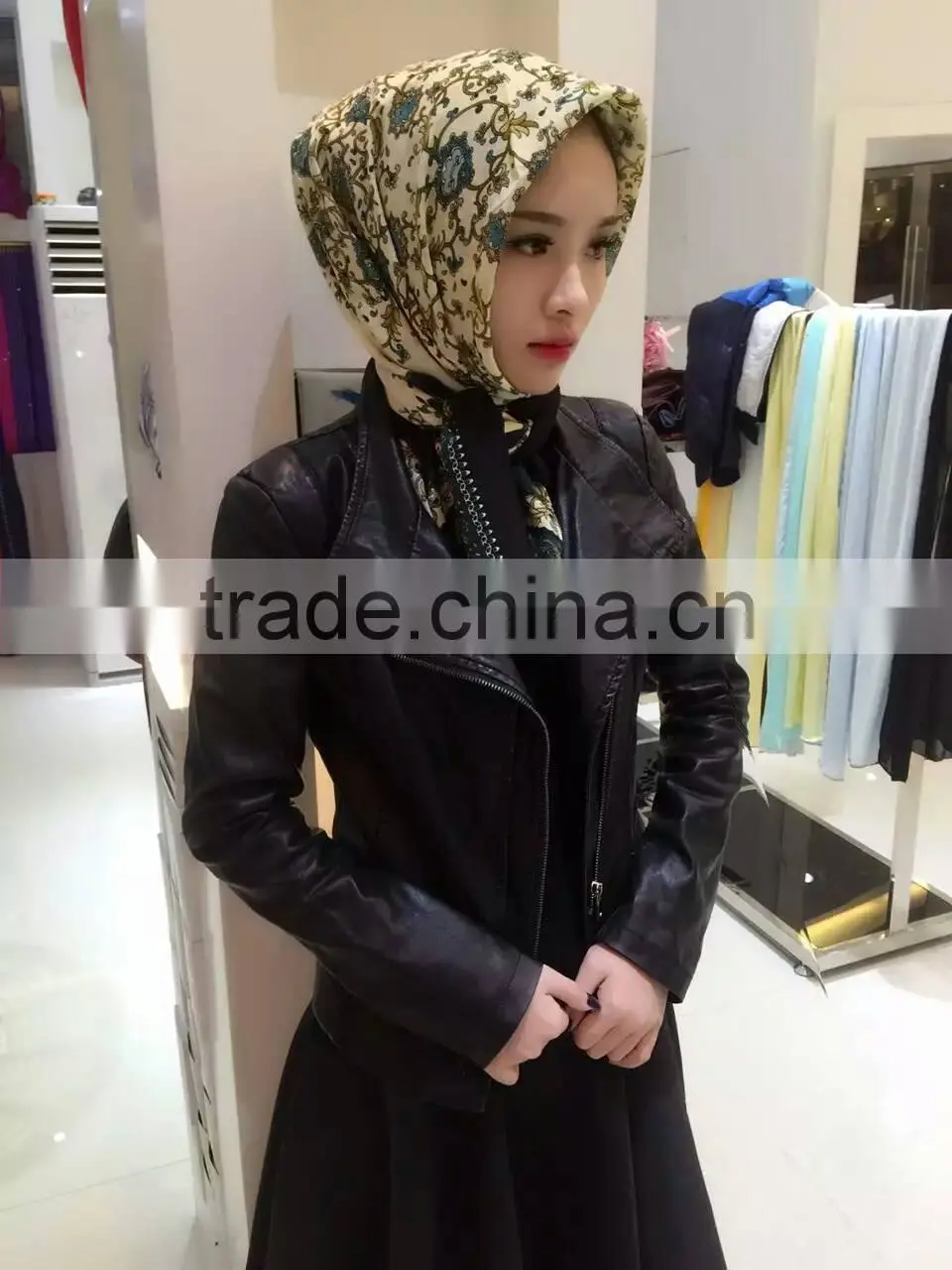latest design fashion muslim square silk hijab 110*110cm (Very beautiful,not slide)