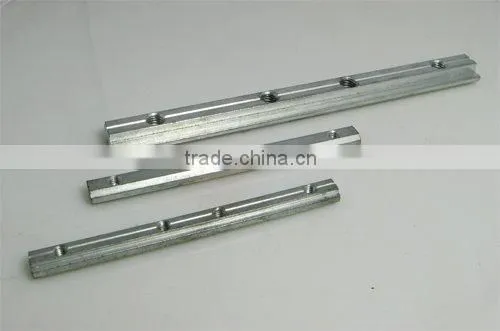Connector for aluminium profile