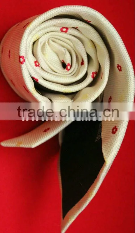 Small flower pattern silk tie for man