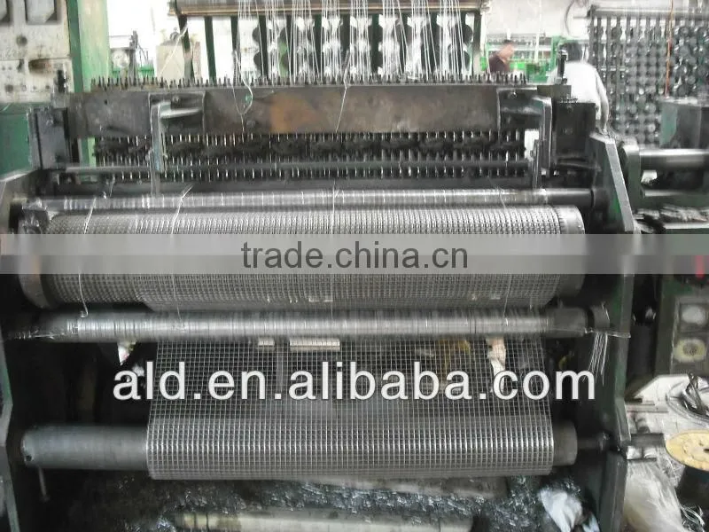 welded mesh sheet metal fence panels