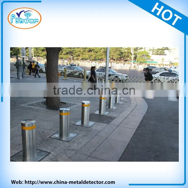 Automatic rising electronic retractable removeable bollard
